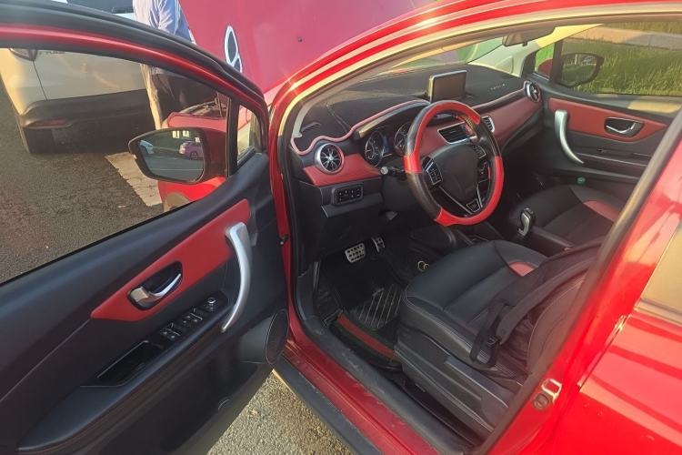 Used Haval H1 2015 1.5L AMT Luxury Model Driver Seat