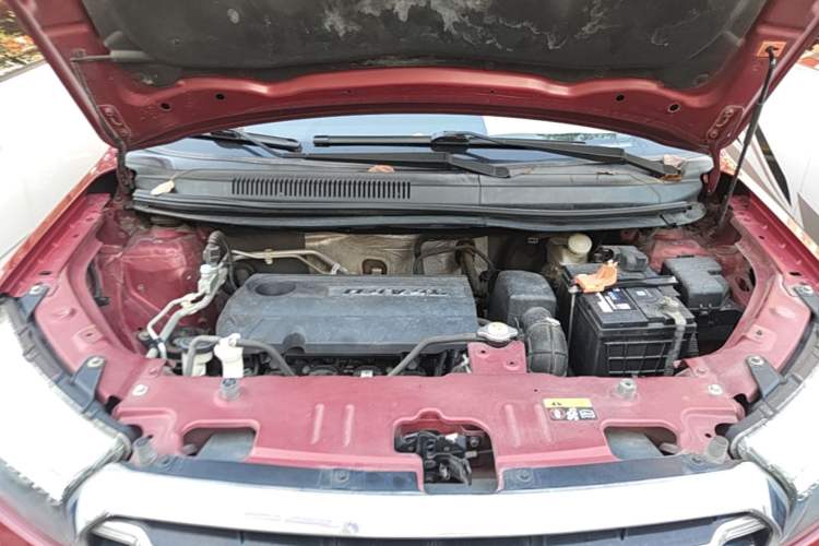 Used Haval H1 2015 1.5L AMT Urban Model Engine Bay