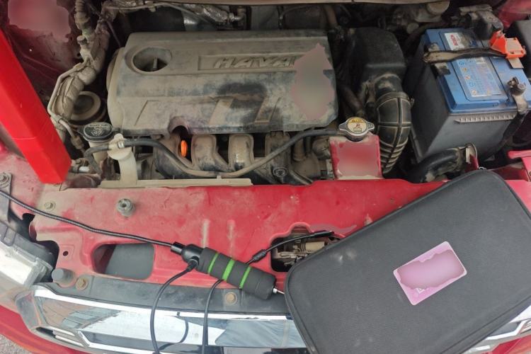 Used Haval H1 2015 1.5L AMT Luxury Model Engine Bay