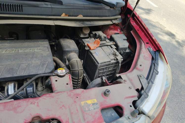 Used Haval H1 2015 1.5L AMT Luxury Model Engine Bay Left