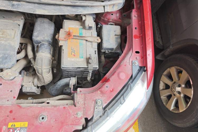 Used Haval H1 2015 1.5L AMT Urban Model Engine Bay Left