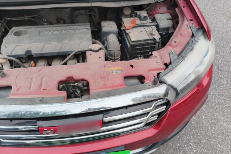 Used Haval H1 2015 1.5L AMT Luxury Model Engine Bay Left