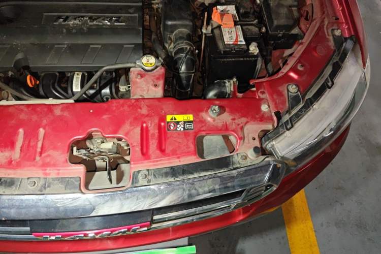 Used Haval H1 2015 1.5L Manual Luxury Model Engine Bay Left