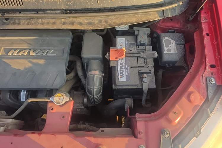 Used Haval H1 2015 1.5L AMT Luxury Model Engine Bay Left