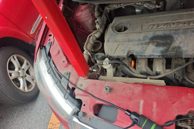 Used Haval H1 2015 1.5L AMT Luxury Model Engine Bay Right