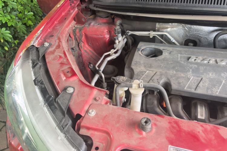 Used Haval H1 2015 1.5L AMT Luxury Model Engine Bay Right