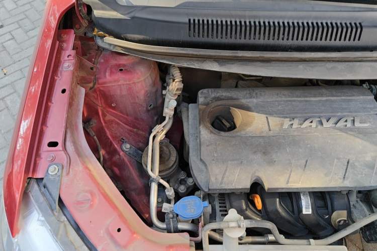 Used Haval H1 2015 1.5L Manual Luxury Model Engine Bay Right