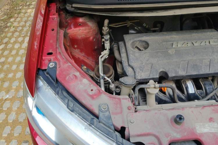 Used Haval H1 2015 1.5L AMT Luxury Model Engine Bay Right