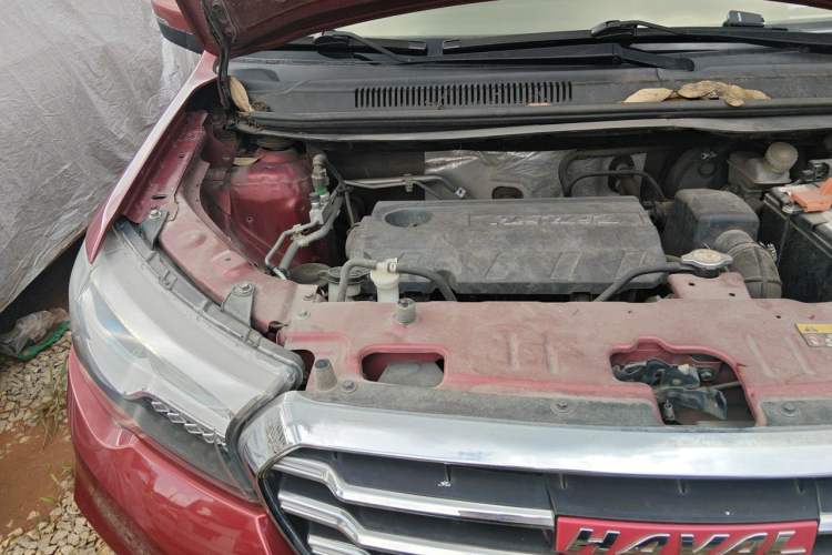 Used Haval H1 2015 1.5L AMT Luxury Model Engine Bay Right