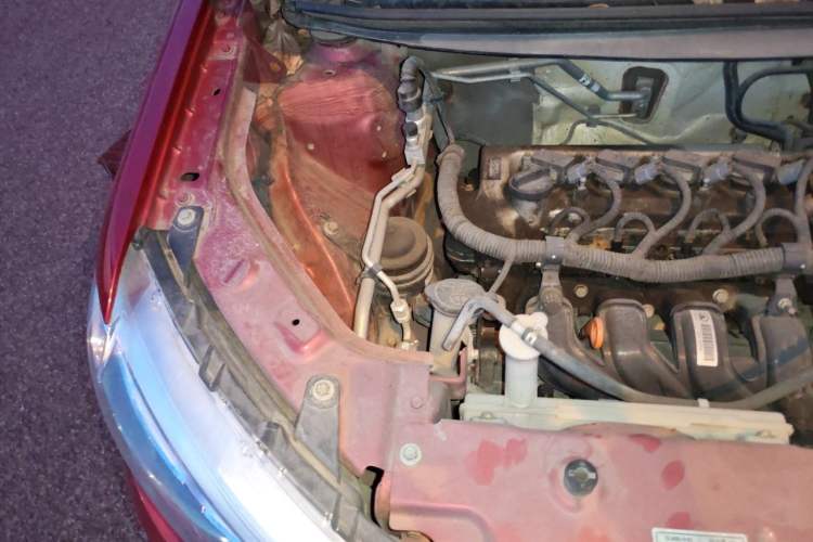 Used Haval H1 2015 1.5L Manual Urban Model Engine Bay Right