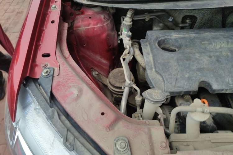 Used Haval H1 2015 1.5L Manual Luxury Model Engine Bay Right