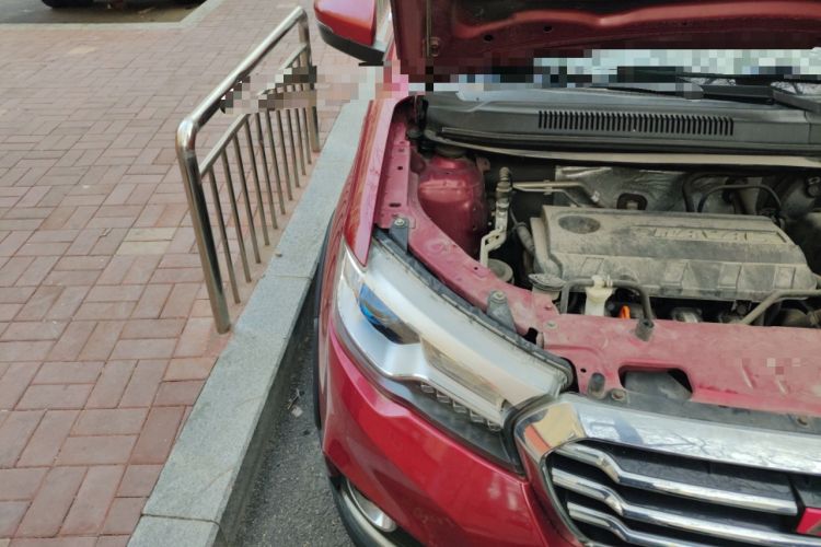 Used Haval H1 2015 1.5L AMT Luxury Model Engine Bay Right