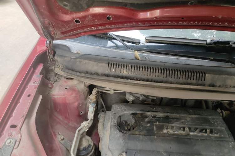 Used Haval H1 2015 1.5L AMT Urban Model Engine Bay Right