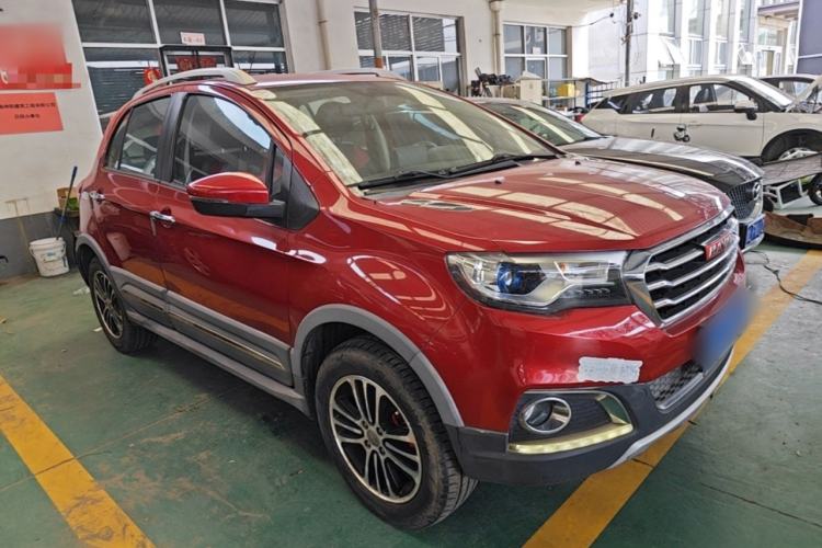 Used Haval H1 2015 1.5L AMT Luxury Model Front Right 45 Deg