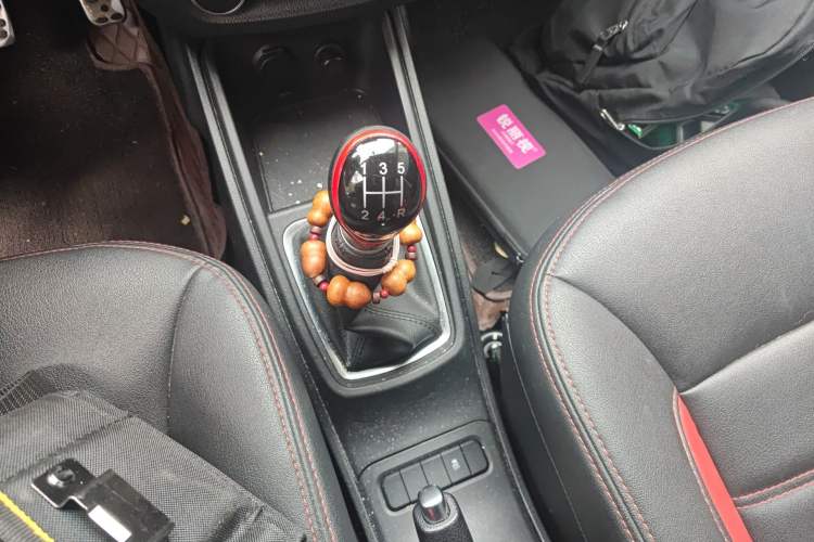 Used Haval H1 2015 1.5L Manual Luxury Model Gear Lever