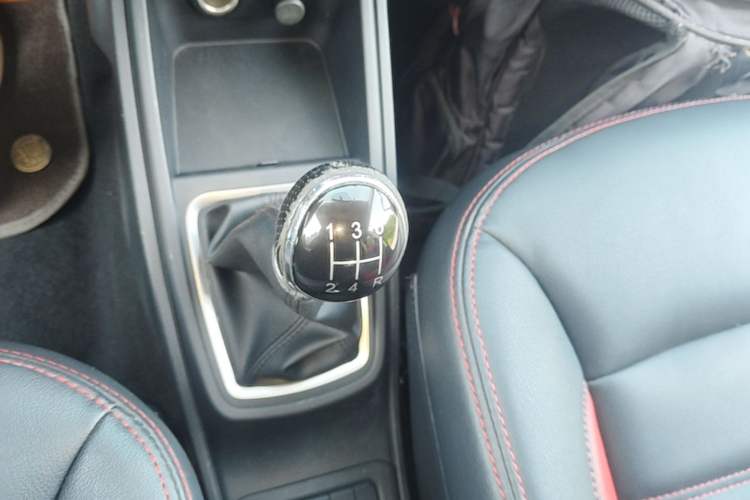 Used Haval H1 2015 1.5L Manual Luxury Model Gear Lever