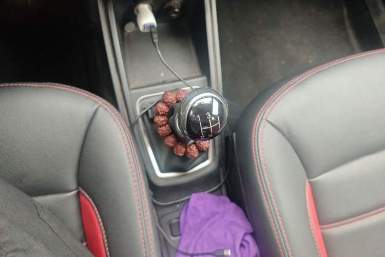 Used Haval H1 2015 1.5L Manual Luxury Model Gear Lever