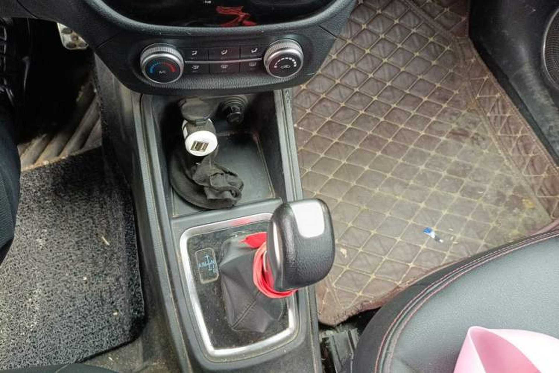 Used Haval H1 2015 1.5L AMT Urban Model Gear Lever
