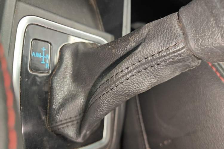 Used Haval H1 2015 1.5L AMT Luxury Model Gear Lever