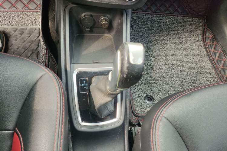 Used Haval H1 2015 1.5L AMT Urban Model Gear Lever