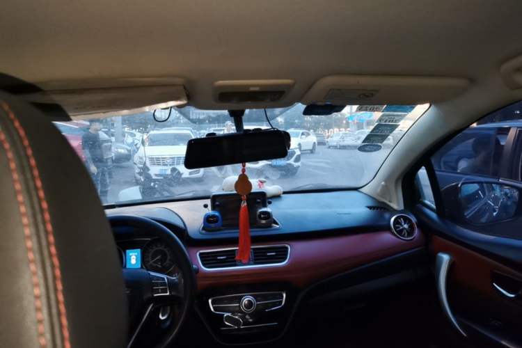 Used Haval H1 2015 1.5L AMT Luxury Model Headliner