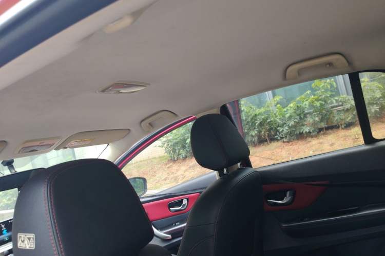 Used Haval H1 2015 1.5L AMT Luxury Model Headliner