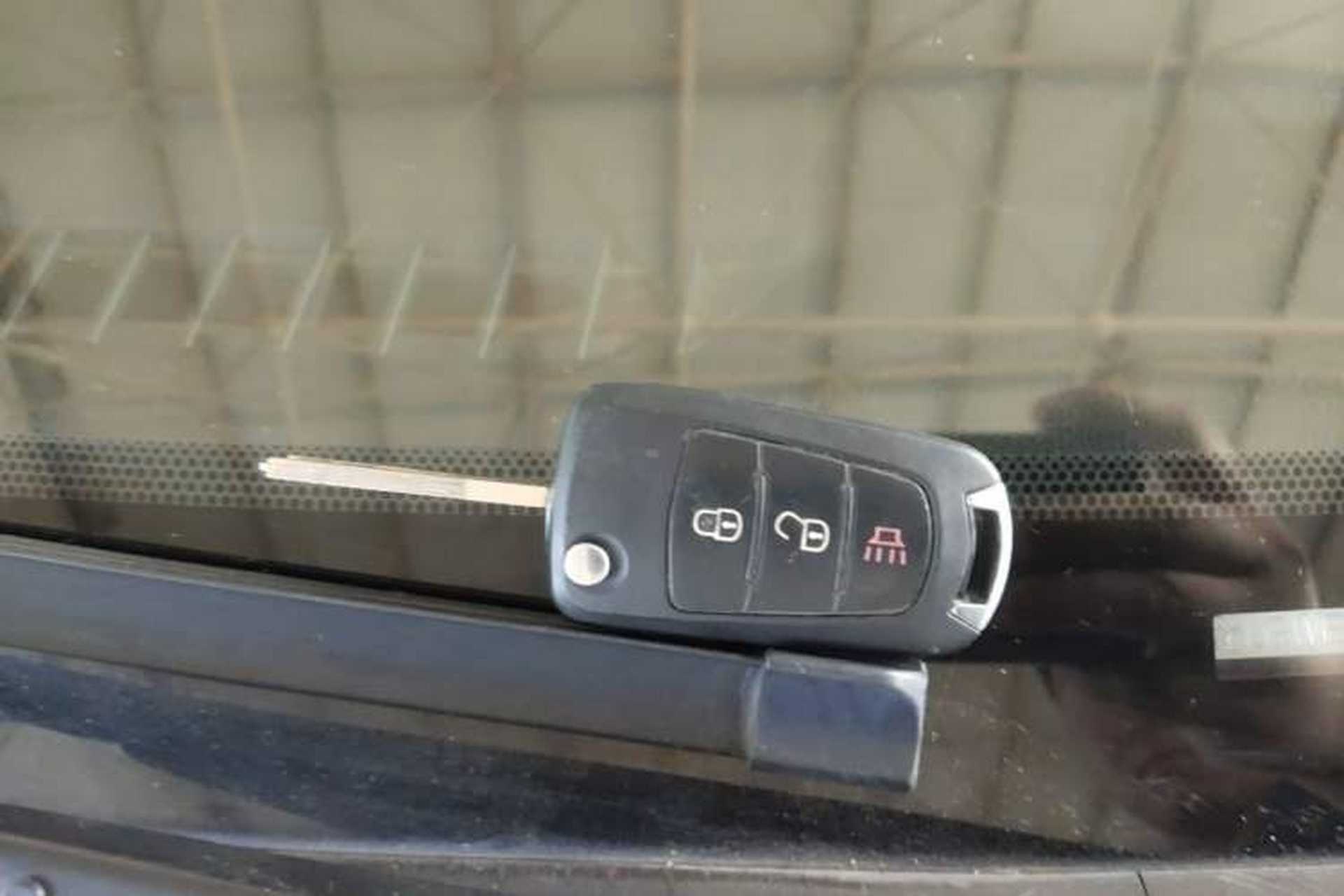 Used Haval H1 2015 1.5L AMT Luxury Model Interior 1