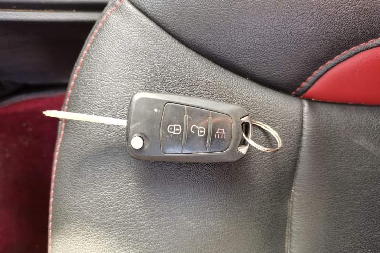 Used Haval H1 2015 1.5L AMT Urban Model Interior 1