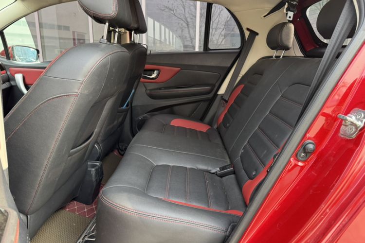 Used Haval H1 2015 1.5L AMT Luxury Model Interior 4