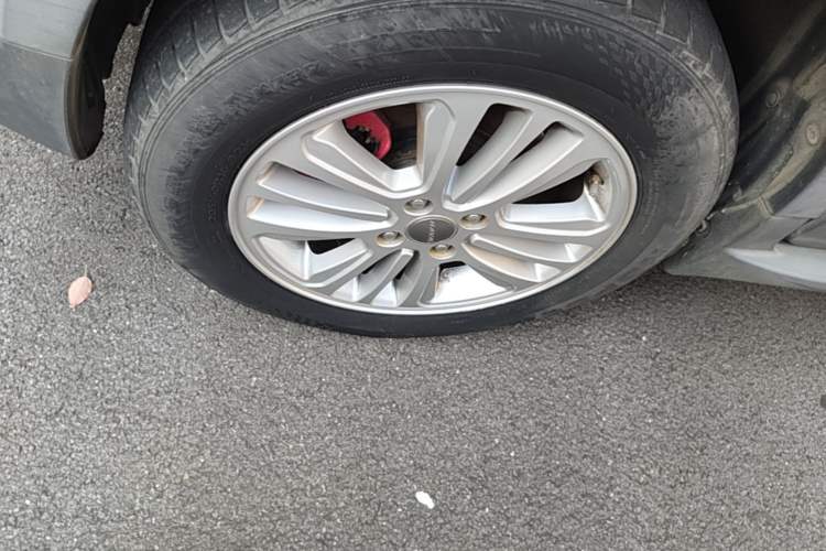 Used Haval H1 2015 1.5L AMT Urban Model Left Front Wheel Hub