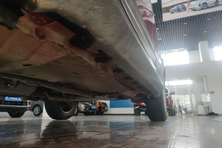 Used Haval H1 2015 1.5L AMT Urban Model Left Side Sill