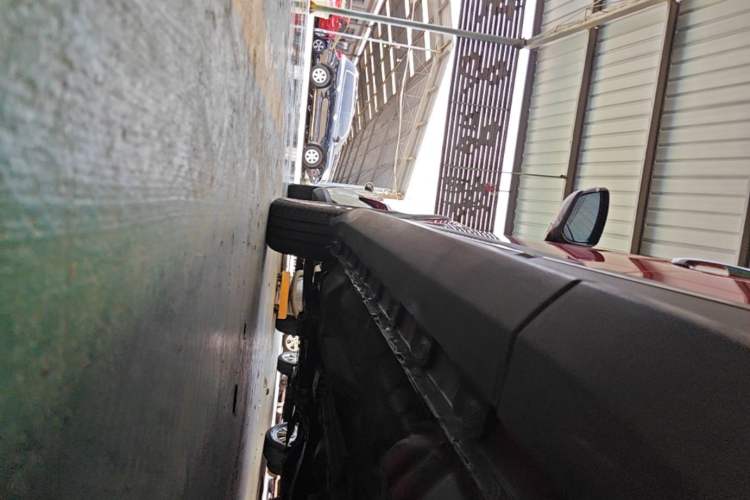 Used Haval H1 2015 1.5L AMT Luxury Model Left Side Sill