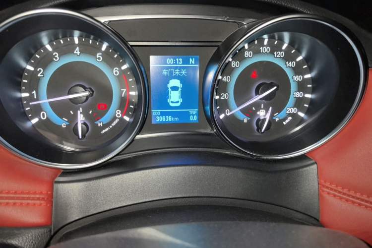 Used Haval H1 2015 1.5L AMT Urban Model Odometer Close Up