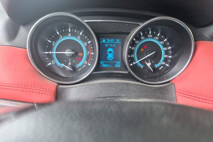 Used Haval H1 2015 1.5L AMT Luxury Model Odometer Close Up