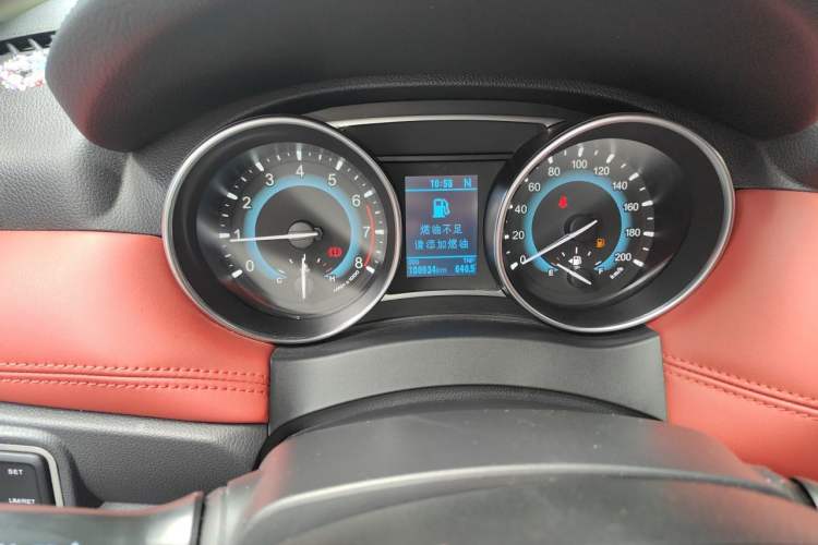 Used Haval H1 2015 1.5L AMT Urban Model Odometer Close Up