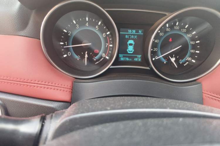 Used Haval H1 2015 1.5L AMT Luxury Model Odometer Close Up