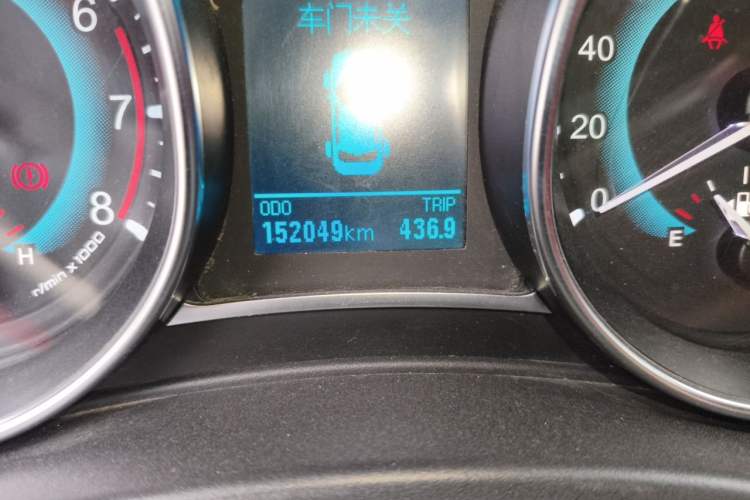 Used Haval H1 2015 1.5L AMT Luxury Model Odometer Close Up