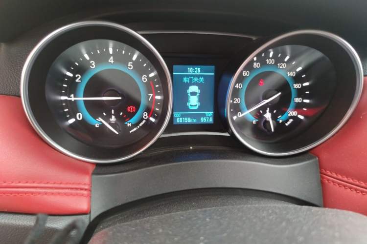 Used Haval H1 2015 1.5L Manual Luxury Model Odometer Close Up