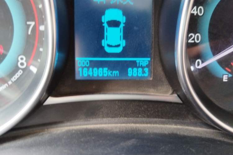 Used Haval H1 2015 1.5L Manual Luxury Model Odometer Close Up