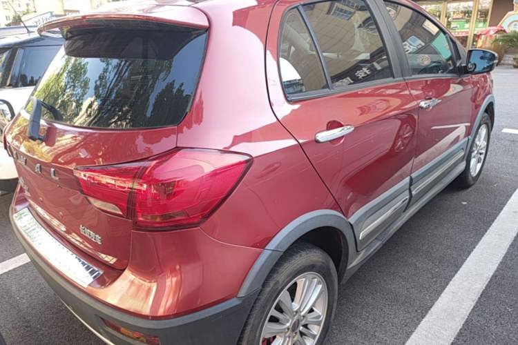 Used Haval H1 2015 1.5L AMT Urban Model Rear Right 45 Deg