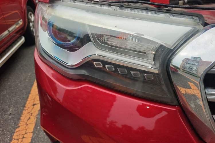 Used Haval H1 2015 1.5L AMT Luxury Model Right Front Headlight