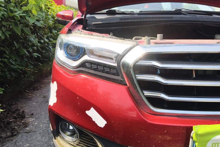 Used Haval H1 2015 1.5L Manual Luxury Model Right Front Headlight