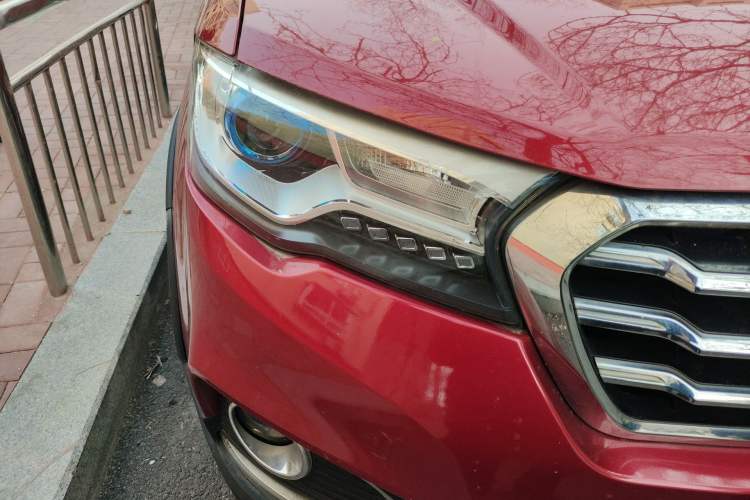 Used Haval H1 2015 1.5L AMT Luxury Model Right Front Headlight