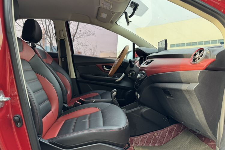 Used Haval H1 2015 1.5L AMT Luxury Model Right Front Seat
