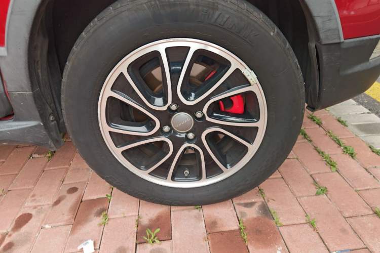 Used Haval H1 2015 1.5L AMT Luxury Model Right Front Wheel Hub