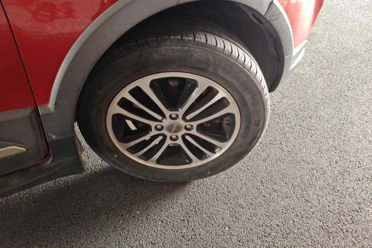 Used Haval H1 2015 1.5L AMT Luxury Model Right Front Wheel Hub