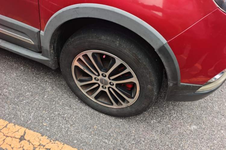 Used Haval H1 2015 1.5L AMT Luxury Model Right Front Wheel Hub