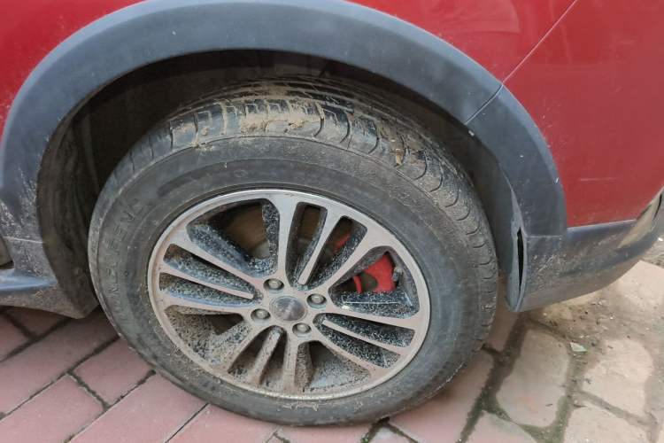 Used Haval H1 2015 1.5L Manual Luxury Model Right Front Wheel Hub