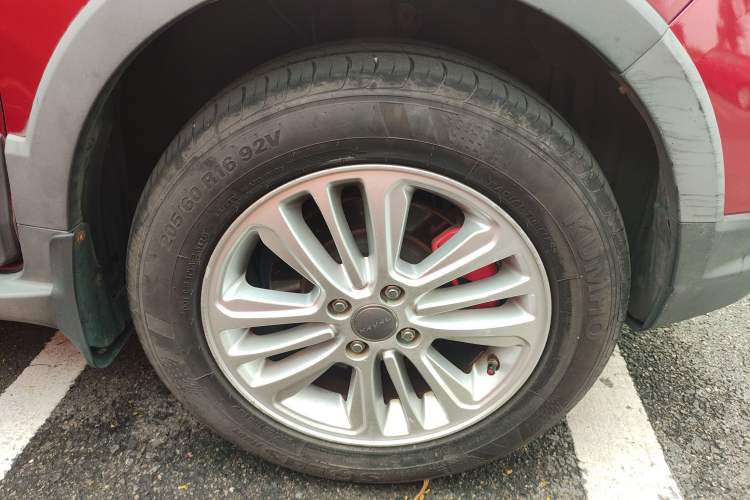 Used Haval H1 2015 1.5L AMT Urban Model Right Front Wheel Hub