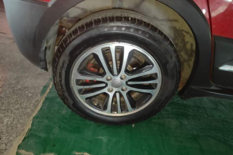 Used Haval H1 2015 1.5L Manual Luxury Model Right Rear Wheel Hub